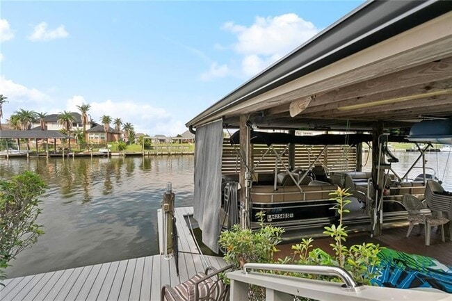 Building Photo - 110 Southern Star Pl