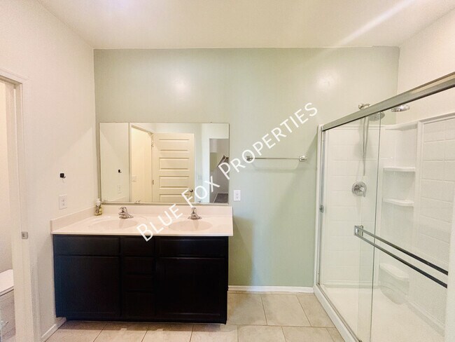 Building Photo - 10232 N Crooked Peak Trail