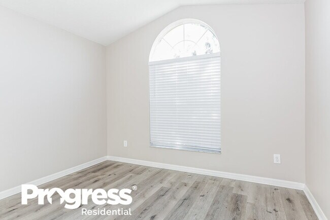 Building Photo - 3027 Eagle Crossing Dr