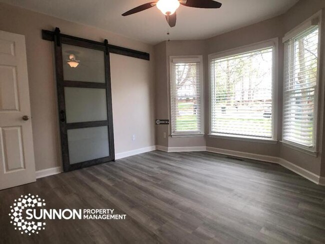 Building Photo - Completely Renovated 3 BR with Huge Yard