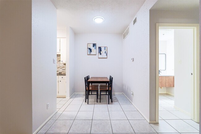 Building Photo - 7900 N Stadium Dr