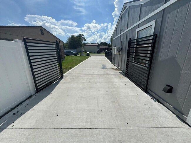 Building Photo - 2409 Minford Pl