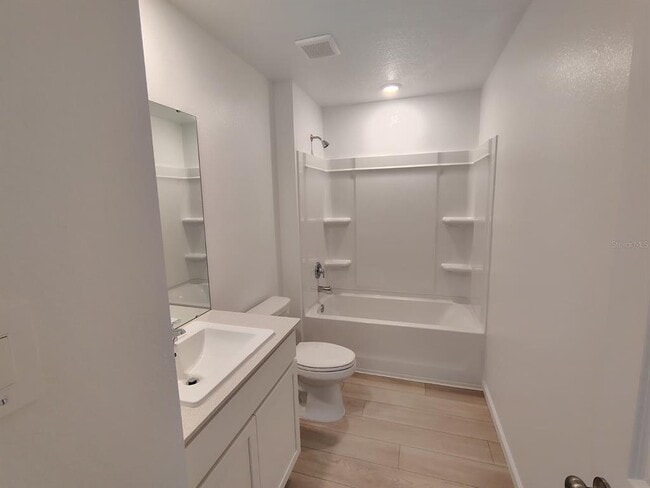 Building Photo - 5542 Pimenta Ct