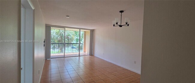 Building Photo - 10835 SW 112th Ave