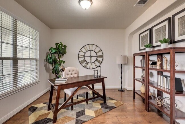 Building Photo - 10825 Ballard Path