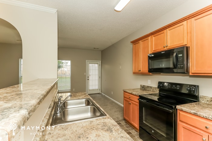 Building Photo - 6540 Capitol Knoll