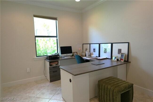Building Photo - 12009 Avingston Lake Dr