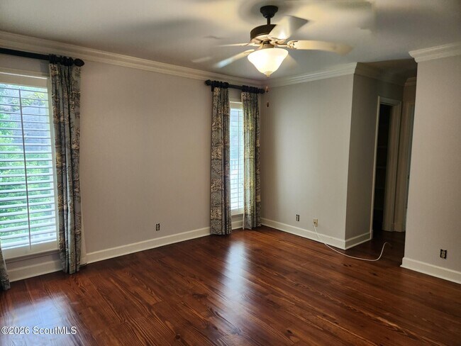 Building Photo - 103 Mews Cir