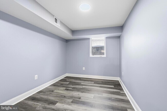 Building Photo - 2608 Holly Dr