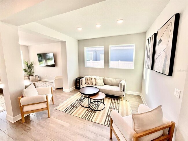 Building Photo - 15255 Caravan Ave