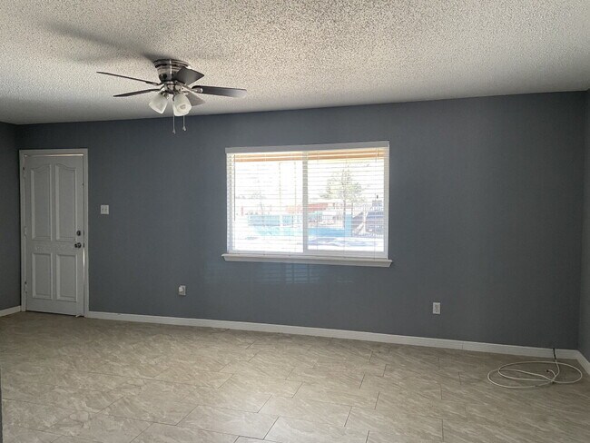 Building Photo - 8137 Staghorn Dr