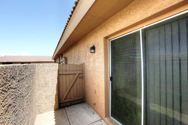 Building Photo - 522 W Blackhawk Dr