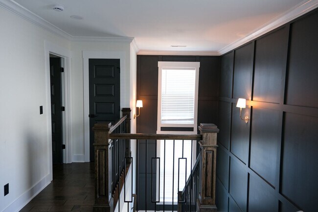 Building Photo - 9 Stall St