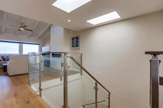 Building Photo - 450 S Sierra Ave