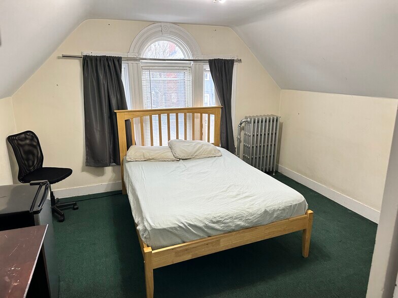 Building Photo - 56 Grampian Way