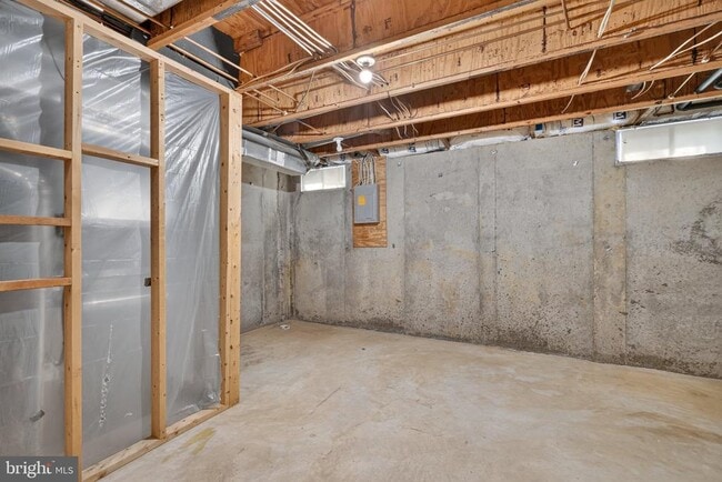 Building Photo - 6619 High Valley Ln