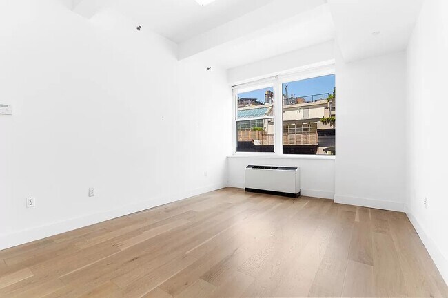 Primary Photo - 53 Park Place