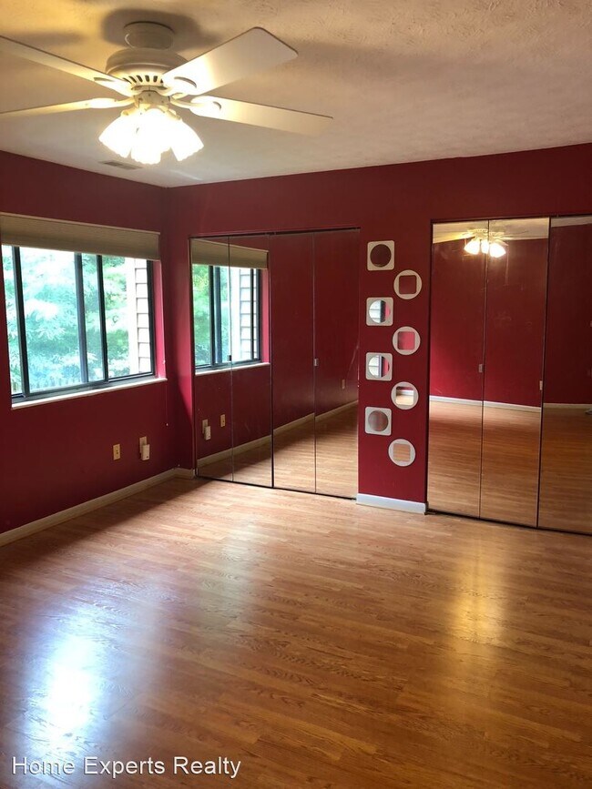 Building Photo - 3 br, 3.5 bath House - 9330 Hunters Creek Dr