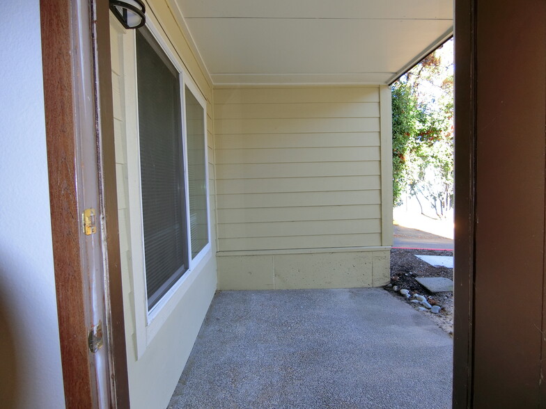 Building Photo - 5842 NE 75th St