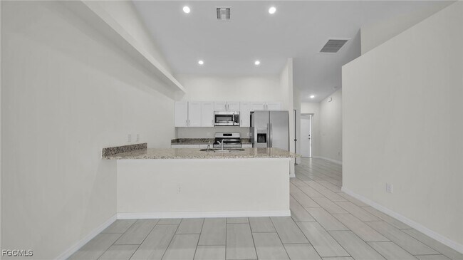 Building Photo - 1411-1413 Academy Blvd