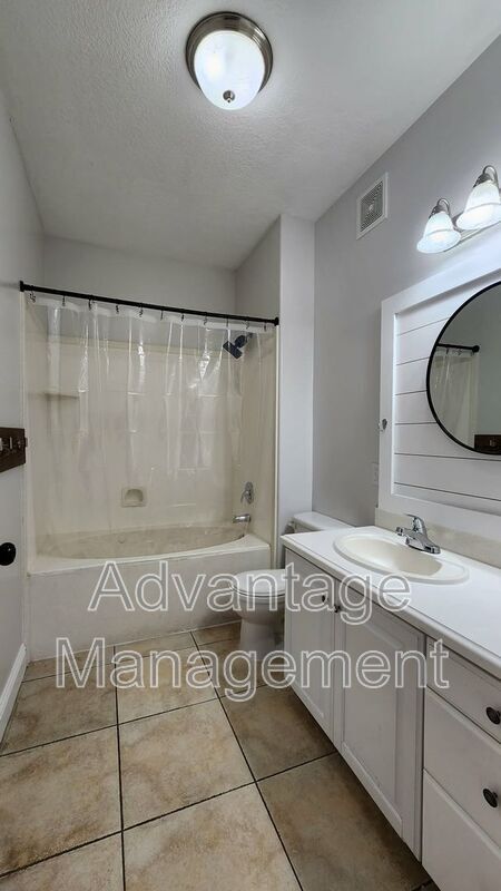 Building Photo - 203 N 1200 W