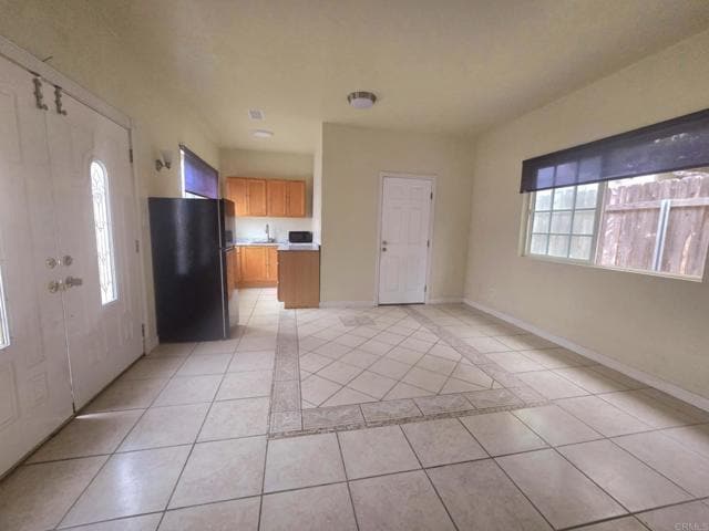 Building Photo - 6805 Rolando Knolls Dr