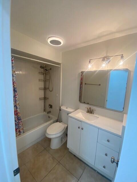 Building Photo - 1100 Cameo Cir