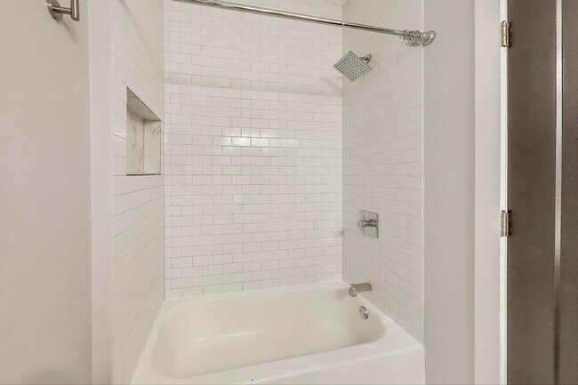 Building Photo - 3939 W Polk St