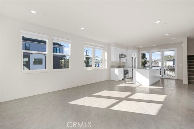 Building Photo - 19011 Main St