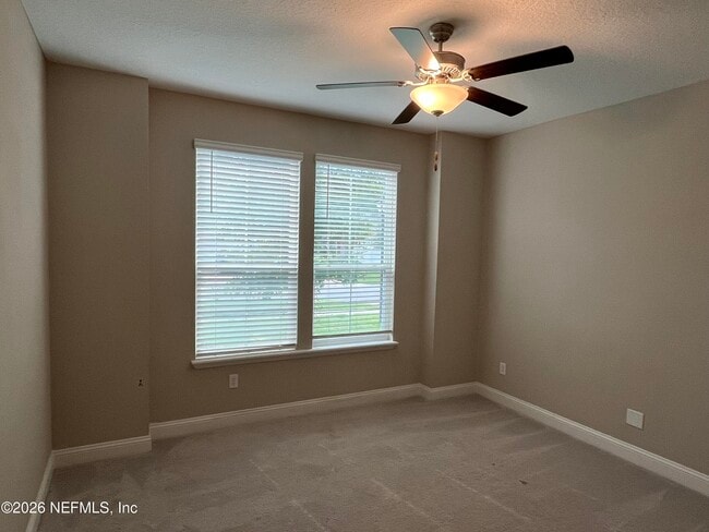 Building Photo - 211 Diamondback Ave