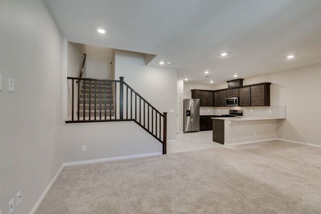Building Photo - Bright & Spacious 3-Bedroom Home in Inspirada