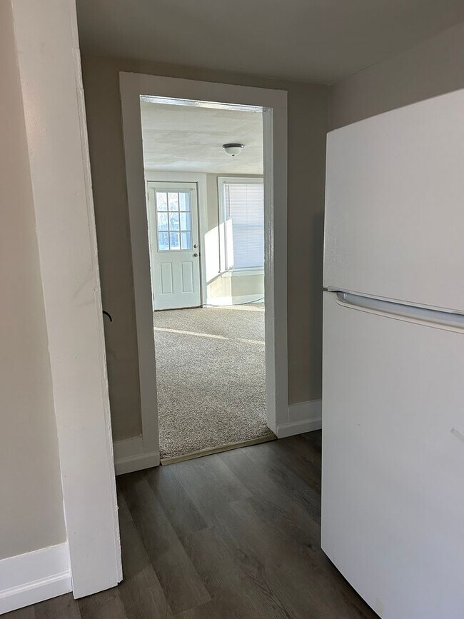 Building Photo - 401 Hannibal St