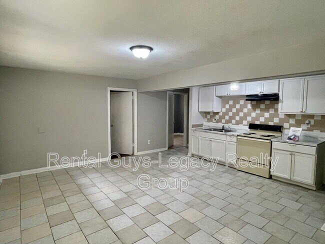 Building Photo - 1738 Wright Ave
