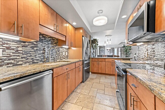 Building Photo - 3000 N Ocean Dr