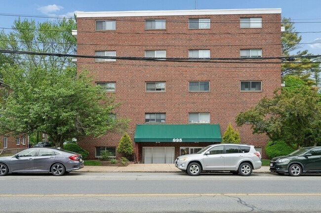Building Photo - 995 Massachusetts Ave