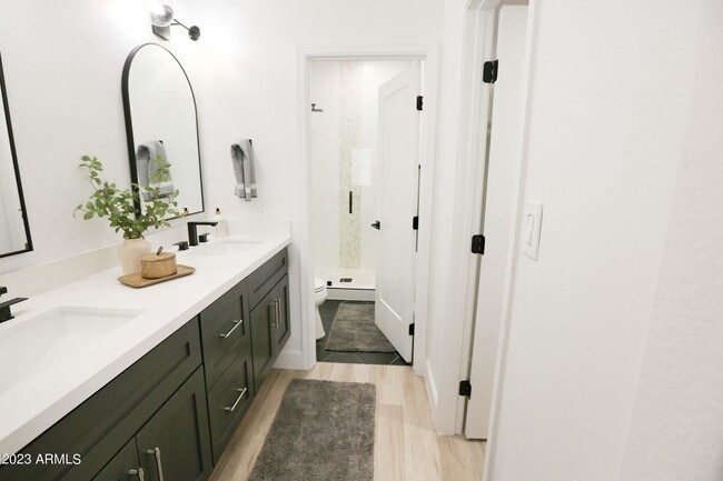 Building Photo - 11333 N 92nd St