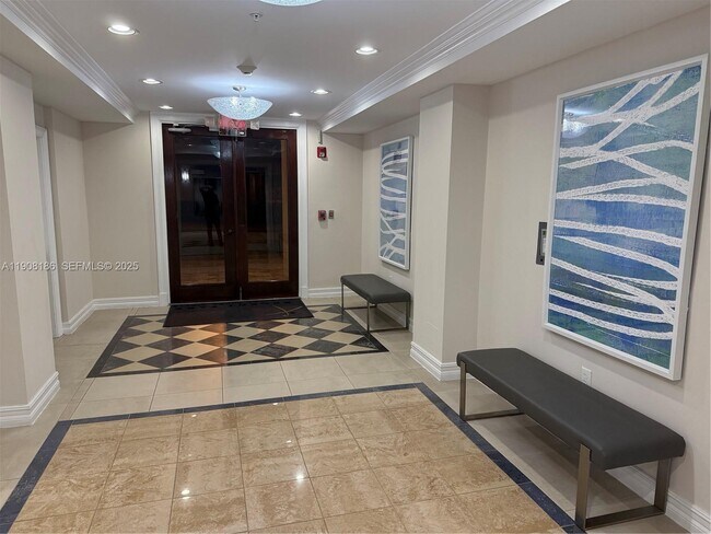 Building Photo - 1900 Van Buren St