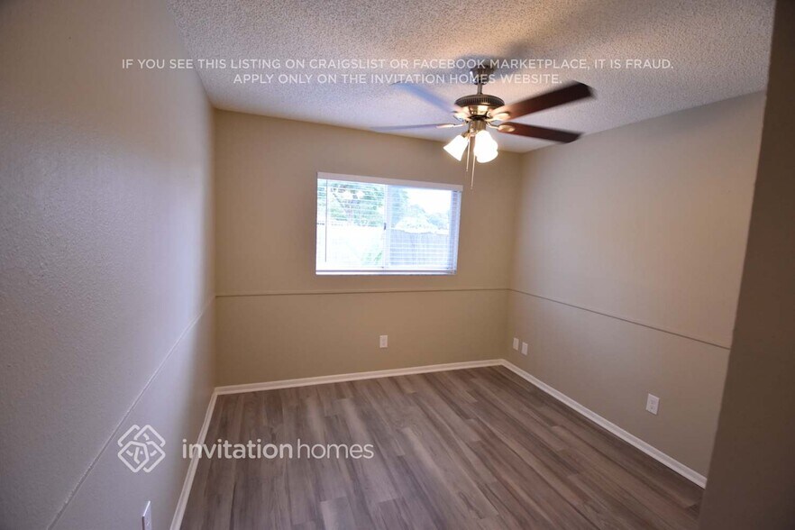 Building Photo - 11417 Smokethorn Dr