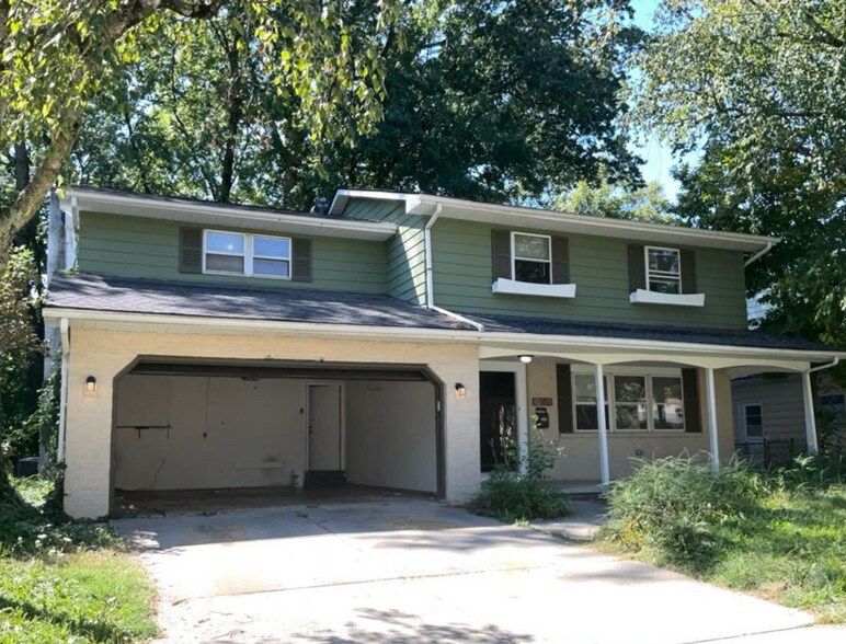 Primary Photo - 1853 Tamarack Ct N