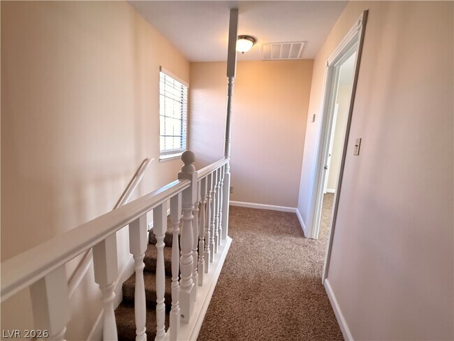 Building Photo - 3267 Dawnflower St