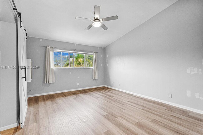 Building Photo - 2149 Discovery Cir W