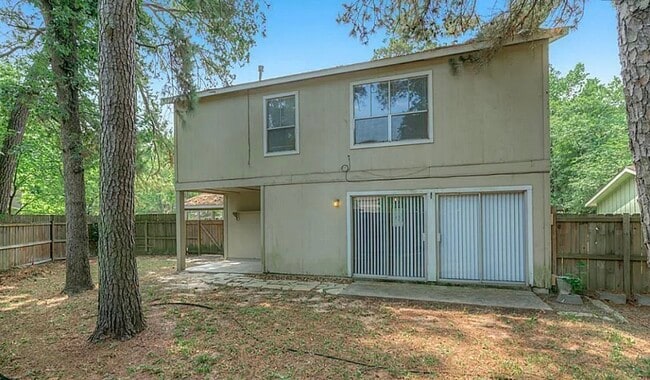 Building Photo - 1202 E Red Cedar Cir