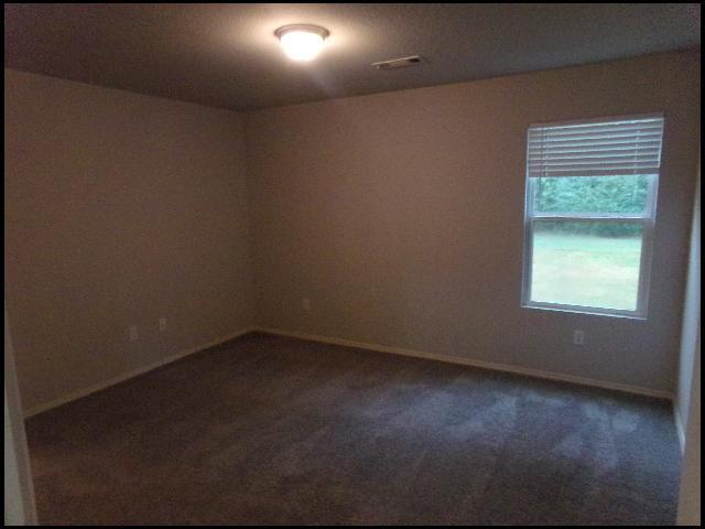 Building Photo - 6097 Saddle Hill Dr