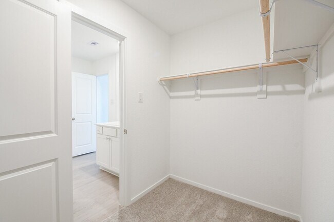 Building Photo - 6847 Flowering Ginger Ln