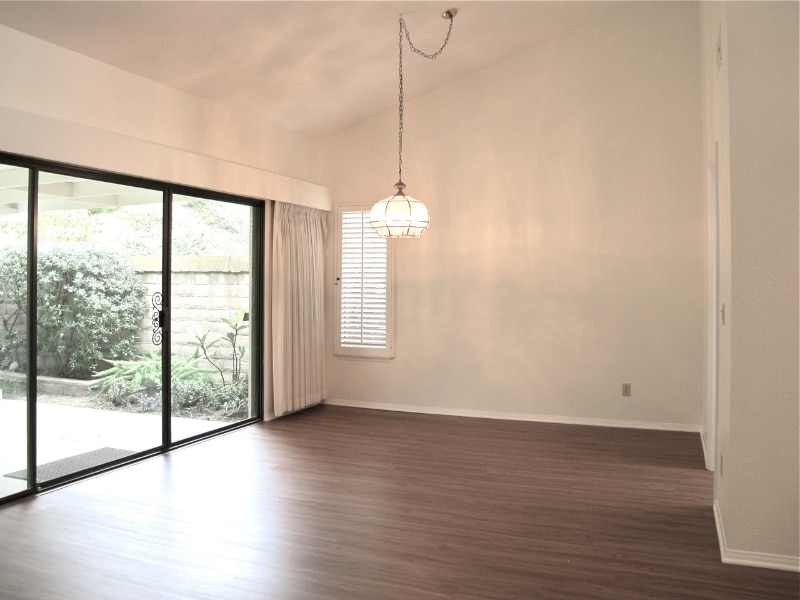 Building Photo - 1828 Caminito Ascua