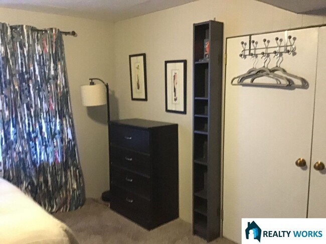 Building Photo - Beautiful Four Bed Two Bath Home