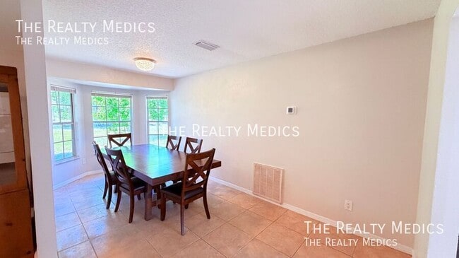 Building Photo - 20515 Macon Pkwy