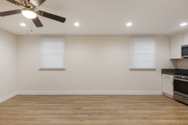 Building Photo - Brand New 2BR/1BA with Downtown LA Views in Historic Pico Union - First Time  on Market!