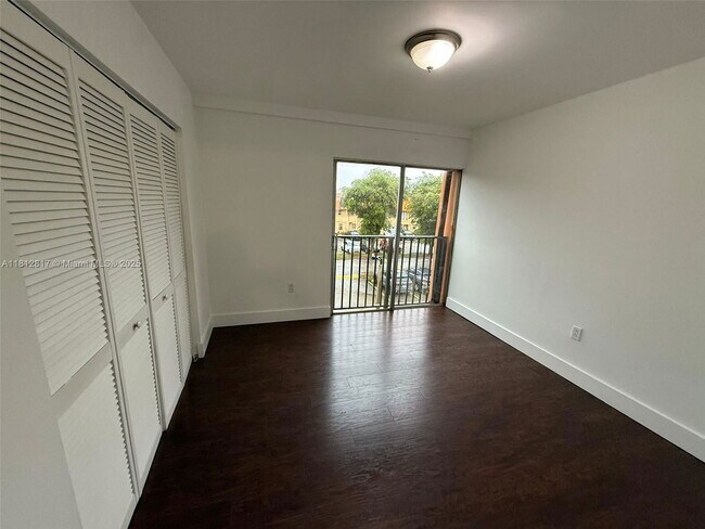 Building Photo - 231 NW 109th Ave