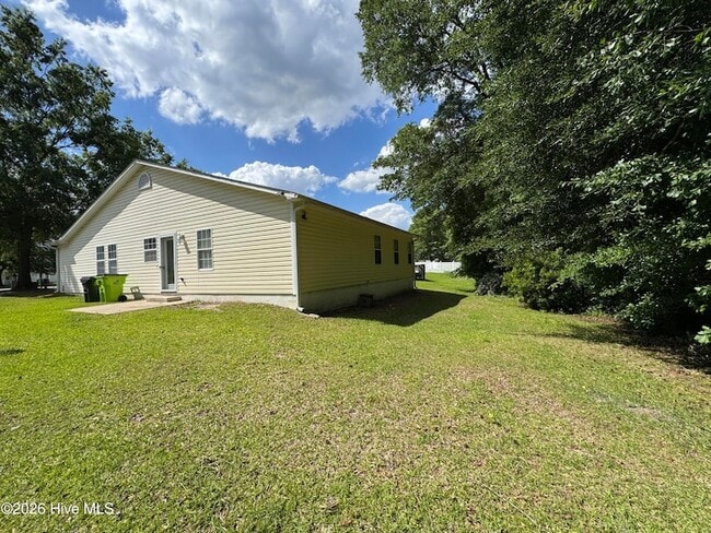 Building Photo - 521 Jimmies Creek Dr